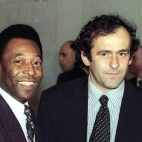 Bernard Lacombe, fost jucător faimos al echipei naționale de fotbal a Franței, a decedat marți la vârsta de 72 de ani. Potrivit declarațiilor lui Michel Platini, fost căpitan al echipei franceze care a câștigat Campionatul European din 1984, pierderea lui Lacombe reprezintă un mare regret.