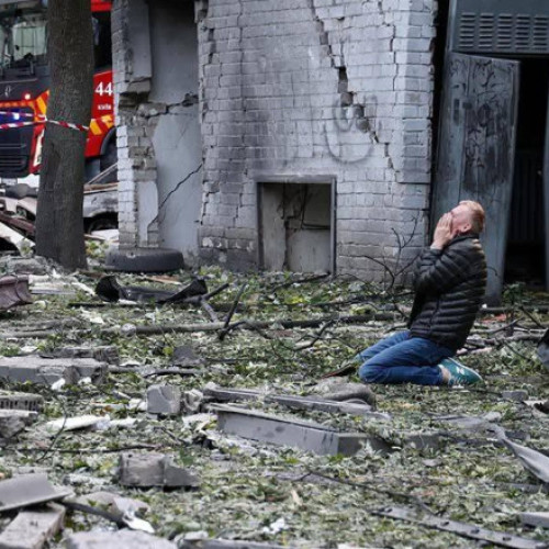 cartea de condoleanțe deschisă la ambasada Ucrainei în urma atacului asupra Kievului