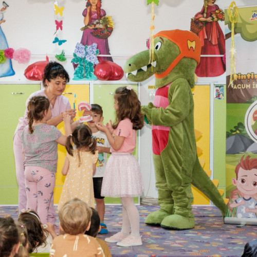 campania „dintisorii veseli” aduce educație pentru sănătatea orală a copiilor în galați