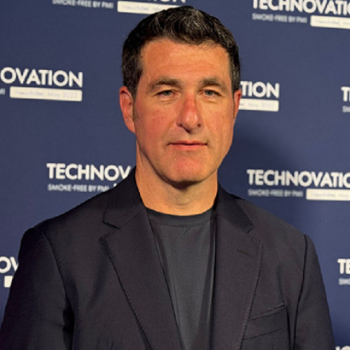 Philip Morris International își accelerează tranziția către produsele fără fum