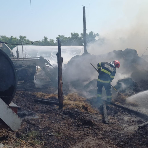 Incident de stingere a unui incendiu în localitatea Loturi, comuna Manoleasa