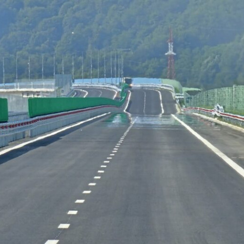 lucrare importantă pe autostrada A0 aproape de finalizare, spune CNAIR