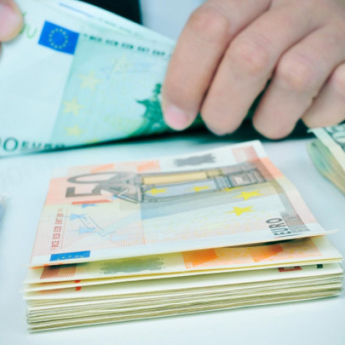 companii folosesc „ingineria tarifelor” pentru a evita taxele vamale mai mari