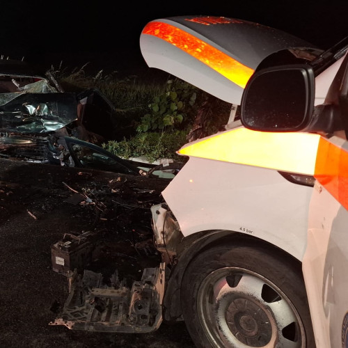 Accident grav la Botoșani: doi morți și patru răniți într-o coliziune între mașină și ambulanță