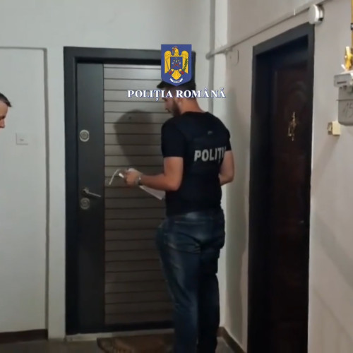 Barbat din Drobeta Turnu Severin, retinut pentru inselaciune si nerespectarea regimului armelor si munitiilor