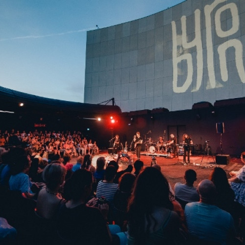 spectacole de vară la amfiteatru, pe teatrul național din București