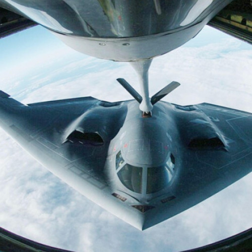 Bombardiere B-2 stealth ale SUA se îndreaptă spre baza Diego Garcia din Oceanul Indian, sprijinite de opt avioane cisternă