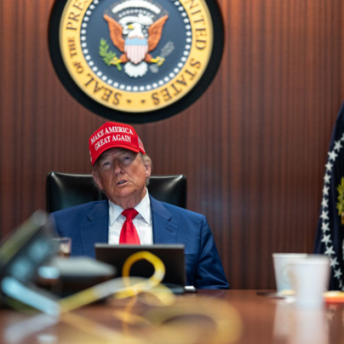 Teheranul a fost informat în avans de SUA despre loviturile asupra siturilor nucleare. Washingtonul nu vrea un război total