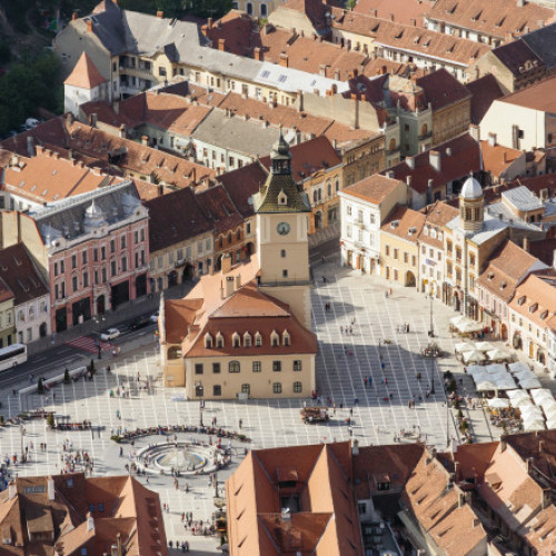 Video Obligați să refacă fațadele clădirilor pe cheltuiala proprie. Ce riscă mii de proprietari din Brașov, dacă nu-și renovează locuințele