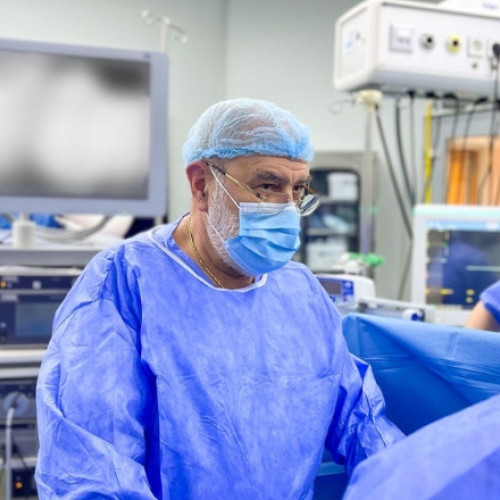 Diagnosticată cu o boală gravă, deși nu avea simptome. Ce decizie radicală a luat o femeie