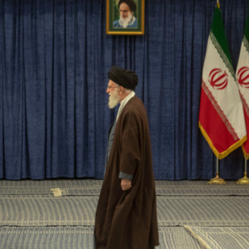 Ayatollahul Khamenei trece prin cel mai dificil moment de când e liderul religios al Iranului. „Are 86 de ani și stă într-un buncăr”