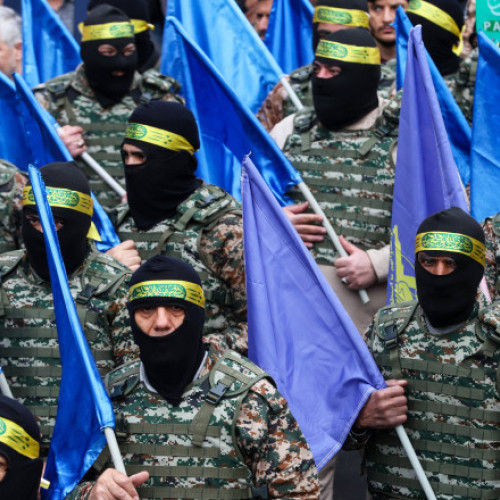 Organizațiile paramilitare din Iran au ieșit la vânătoare de agenți Mossad. Ce este Basij, gruparea care trezește temeri populației