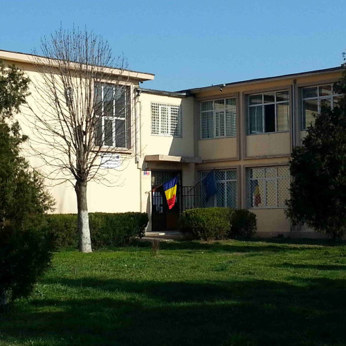 Răsturnare de situație! Școala Gimnazială Nr. 22 IC Brătianu PIERDE procesul pentru personalitatea juridică. La mijloc, suspendarea hotărârii CLC