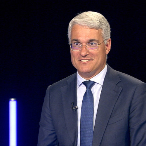 Exclusiv Legea salarizării ar putea fi aplicată abia anul viitor. Dragoș Pîslaru: „Nu s-a lucrat mare lucru până acum”