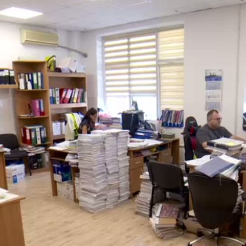 Exclusiv Agenția fantomă cu trei șefi și zero angajați. Cum a ratat statul comasarea a două instituții și a lăsat mii de funcționari pe dinafară