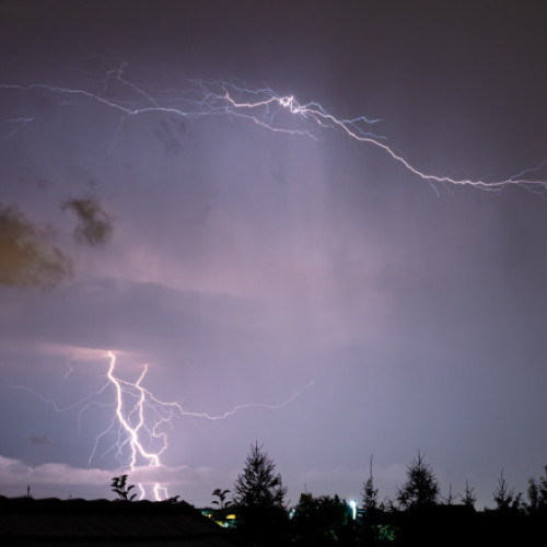 HARTĂ Meteorologii au emis un nou cod portocaliu de caniculă și avertizări de furtuni puternice. Zonele afectate