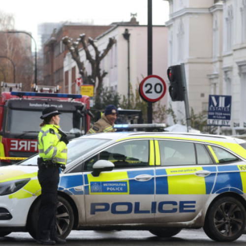 Patru militanți pro-palestinieni au fost arestaţi după ce au pulverizat vopsea roşie pe avioane militare britanice