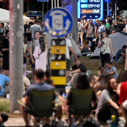 Proteste în Serbia. Manifestanții au ridicat baricade în Belgrad