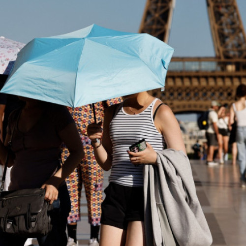 Valul de caniculă, la cote maxime în Franţa. Cod roșu la Paris. Uşoară ameliorare în Portugalia şi Spania