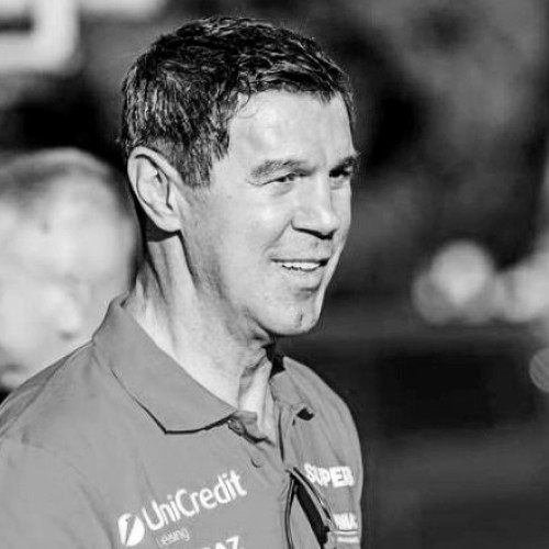 News Alert Mihai Leu a murit. Fostul campion mondial la box şi campion național la raliuri avea 56 de ani