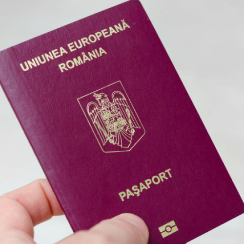 Doi funcționari, reținuți și alți 2 sub control judiciar, în dosarul buletinelor false pentru cetățeni din Rusia, Ucraina și R. Moldova