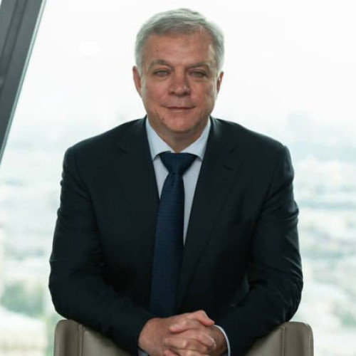 Rusia: Vicepreşedintele unei companii de conducte petroliere a murit după ce a căzut pe fereastră. O lungă listă de morți misterioase