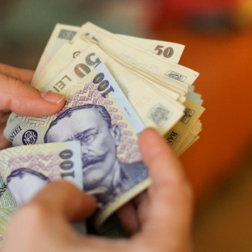 Românii pot cumpăra de azi noi titluri de stat Tezaur. Ce dobânzi oferă Ministerul de Finanțe