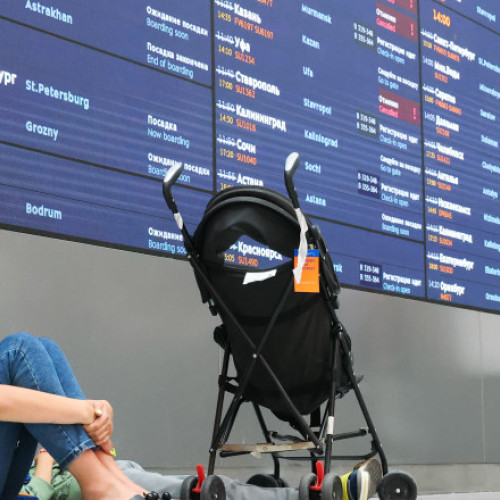 Atacurile cu drone ale Ucrainei au stârnit haos pe aeroporturile din Rusia: peste 2.000 de zboruri anulate sau întârziate în două zile