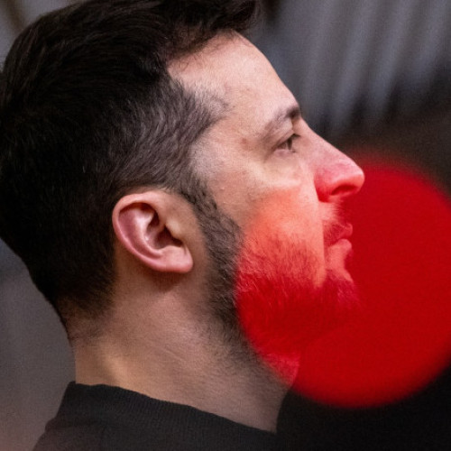 Translator angajat de UE, concediat din cauza unor probleme de securitate în timpul unei întâlniri cu Volodimir Zelenski