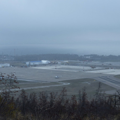 Rusia redeschide un aeroport strategic de la Marea Neagră care a fost închis după declanşarea ofensivei în Ucraina