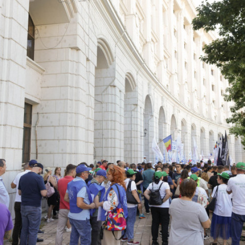 Dialog între ministrul Nazare și sindicaliștii ANAF: „Ne-a spus că a găsit nota de plată pe masă. Da, dar nu noi am făcut consumația”