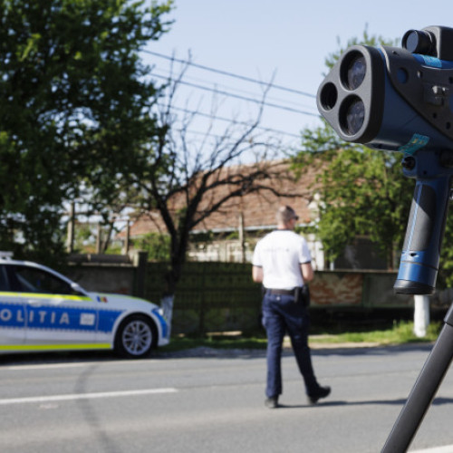 Cum percep românii regulile de circulație. Un șofer din cinci consideră că depășirea vitezei legale nu poate provoca un accident