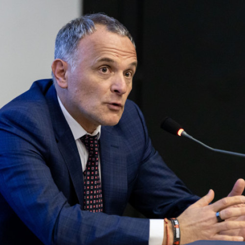 Șeful Hidroelectrica a anunţat că va dona 20% din salariul său „în vederea susţinerii proiectelor sociale”