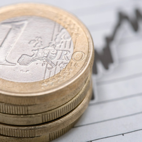 În 2025, România s-a îndatorat cu aproape un miliard de euro la fiecare lună. La cât a ajuns datoria externă a țării