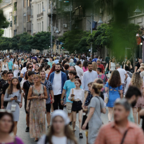 Două treimi dintre români au sentimentul că țara e în pericol. Care sunt cauzele anxietății foarte ridicate (sondaj)