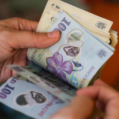 Exclusiv Cele două variante prin care Guvernul Bolojan va încerca să taie salariile uriașe ale șefilor din instituțiile de stat