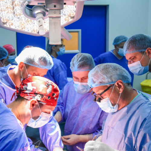 Video Șansă la viață născută dintr-o tragedie: fetiță de 10 ani, salvată în urma unui transplant de inimă. Cine este donatorul