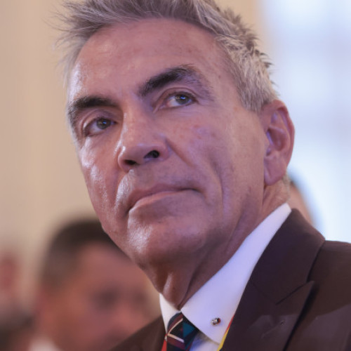 Dragoş Anastasiu: Nu pot să merg la guvern şi să spun „vreau să-mi reduceţi salariul cu 20%”. Nu aşa funcţionează