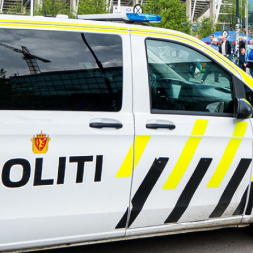 Focuri de armă într-un centru comercial din Oslo, cel puţin un rănit