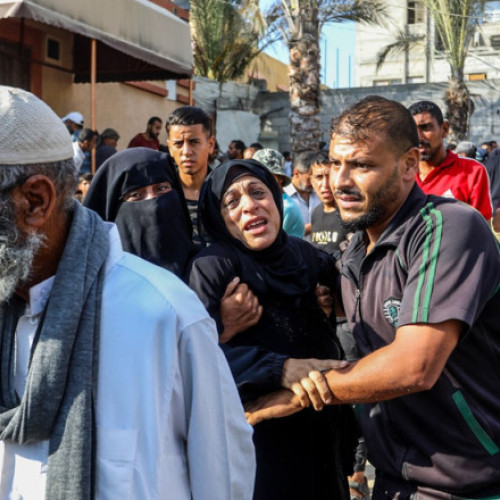 Cel puţin 32 de morţi în Gaza, după focuri trase de armata israeliană asupra civililor care se îndreptau spre un centru de ajutor