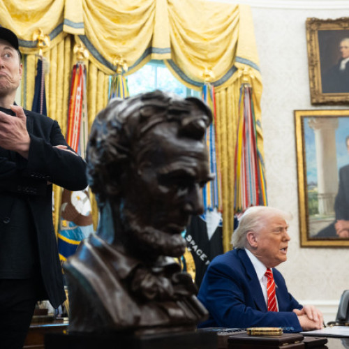 Administrația Trump a vrut să rezilieze contractele cu SpaceX, însă a descoperit că sunt esențiale pentru Departamentul Apărării