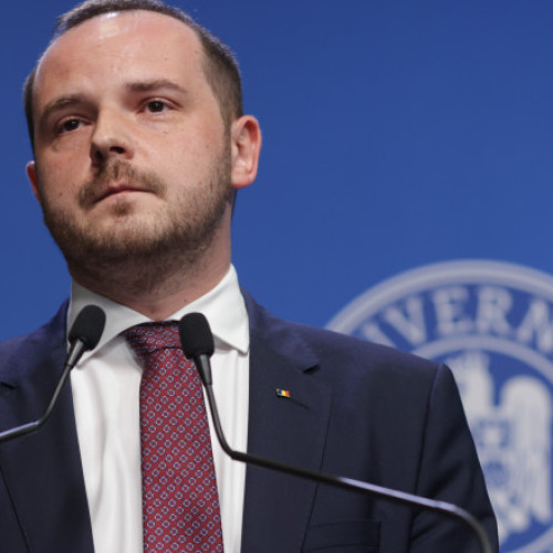 Video Ministrul Alexandru Rogobete anunță schimbări în Sănătate: „Îmi este ruşine că pacienţii sunt trimişi să cumpere Algocalmin”