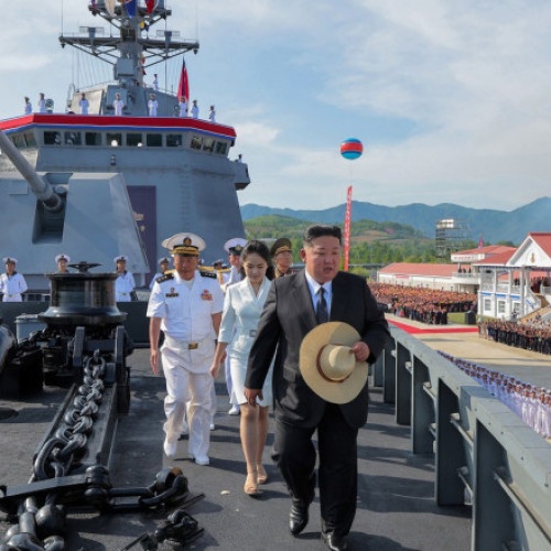 Coreea de Nord anunță că va construi o nouă navă de război de 5.000 de tone