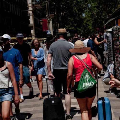 Barcelona închide două dintre terminalele din portul de croaziere, ca să reducă numărul turiștilor