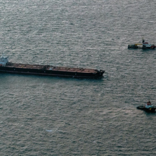 „Flota fantomă” a Rusiei, vizată de Marea Britanie: 135 de nave și companii petroliere au fost sancționate