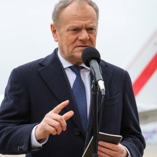 Donald Tusk înființează un superminister responsabil de Finanţe şi Economie: cea mai importantă iniţiativă
