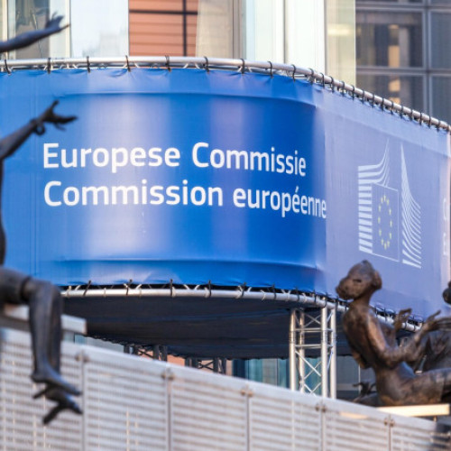 Comisia Europeană va prezenta statelor membre potențialele măsuri de retorsiune la taxele vamale ale lui Donald Trump