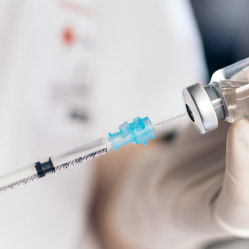 Departamentul american al sănătății interzice folosirea tiomersalului, o sare de mercur, în vaccinuri. Ce rol are substanța