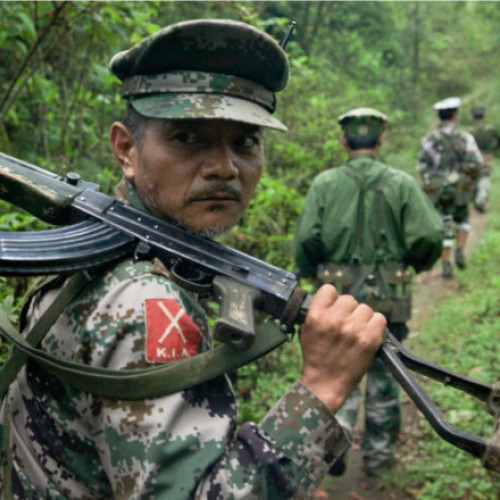 O armată rebelă a pus stăpânire pe un imperiu al metalelor rare la granița Chinei. Noua miză a jocurilor geopolitice dintre Trump și Xi