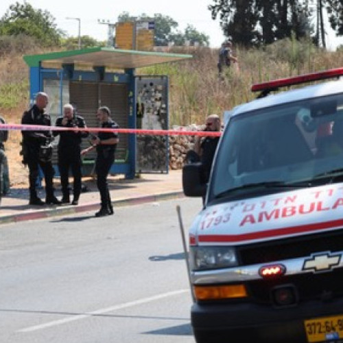 Cel puțin 8 răniţi în Israel, după ce o mașină a intrat în oamenii care așteptau într-o staţie de autobuz